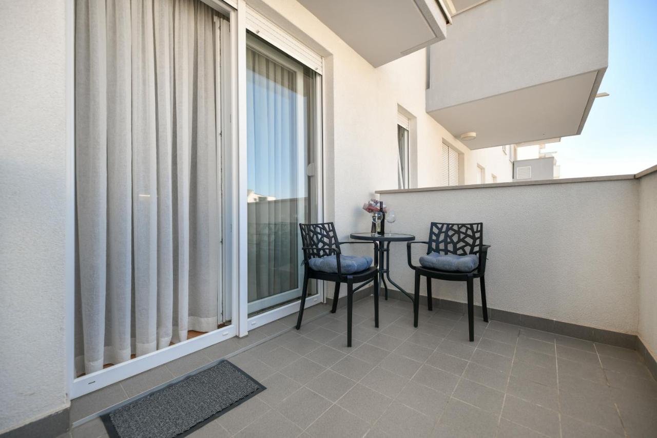 Modern Apartment For 2025' Vacation In ซาดาร์ ภายนอก รูปภาพ